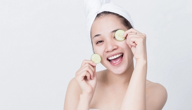 Ai bảo phụ nữ trên bàn đẻ kém sắc đàm thu trang-hoàng oanh không son phấn da vẫn hồng - 9