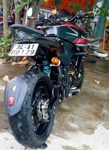 Bất ngờ với chiếc kawasaki bajaj pulsar 200ns độ phong cách z1000 - 3