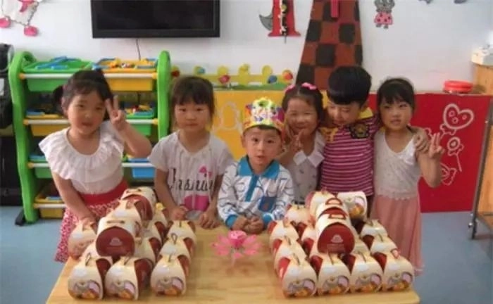 Cô giáo nhắn tin cảm ơn phụ huynh đã tặng quà mẹ đọc xong liền đòi kiện - 1