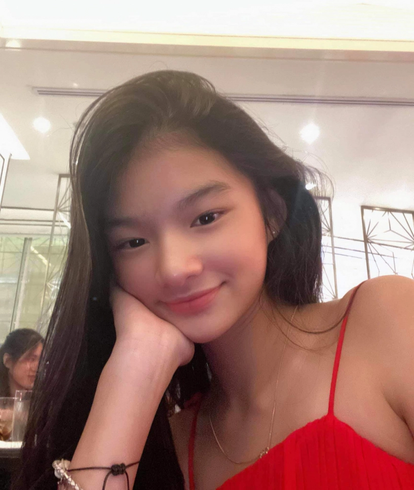 Con gái trương ngọc ánh 12 tuổi đã đẹp như mẫu nhưng càng lớn càng giống người đàn ông này - 1