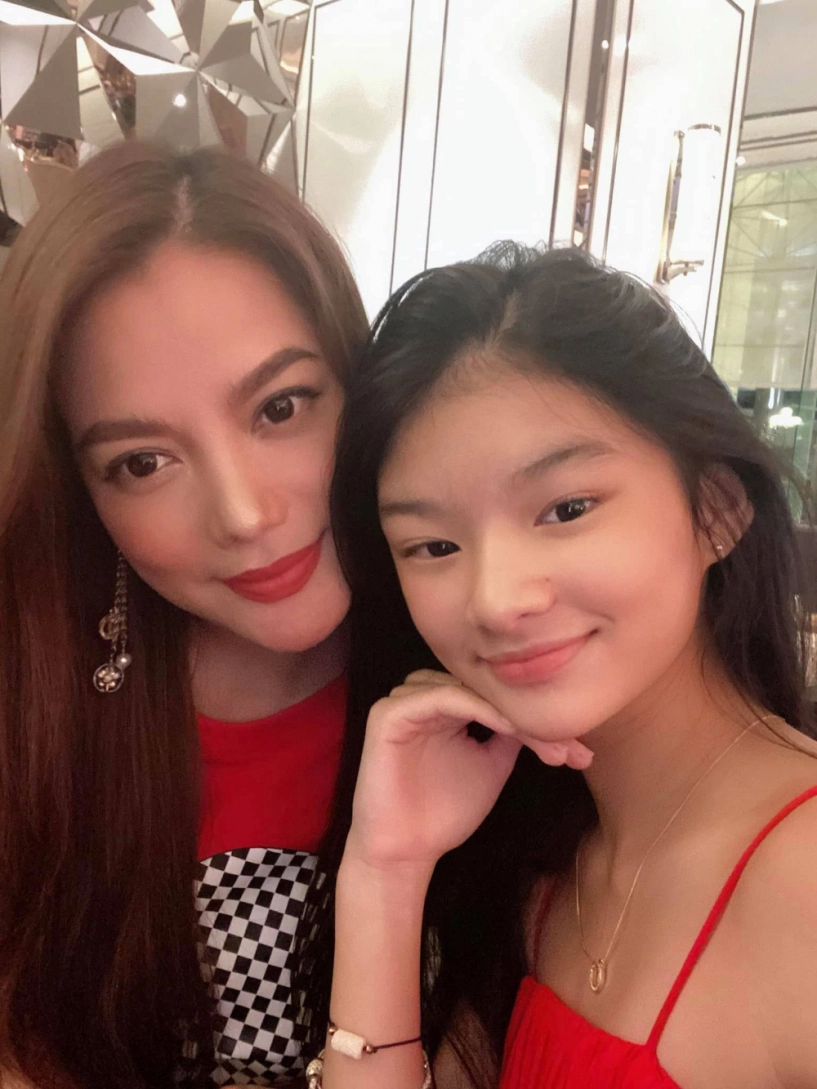 Con gái trương ngọc ánh 12 tuổi đã đẹp như mẫu nhưng càng lớn càng giống người đàn ông này - 3