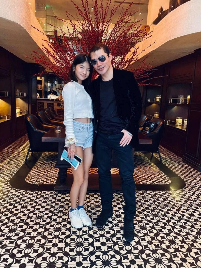 Con gái trương ngọc ánh 12 tuổi đã đẹp như mẫu nhưng càng lớn càng giống người đàn ông này - 5