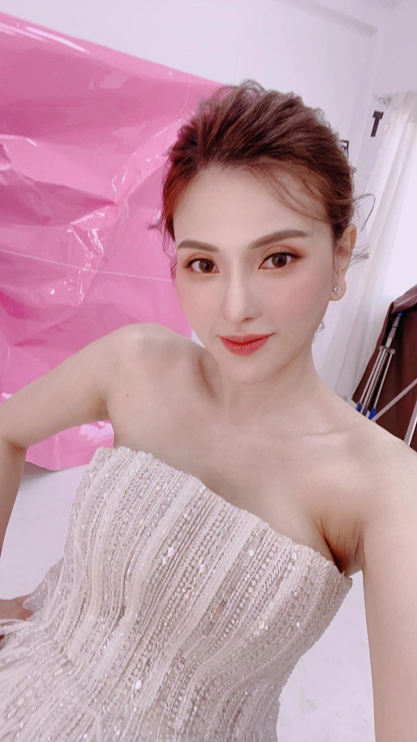 Công chúa kẹo ngọt làm ai cũng tiếc nuối vì nhan sắc tuyệt mỹ trước khi dao kéo - 4