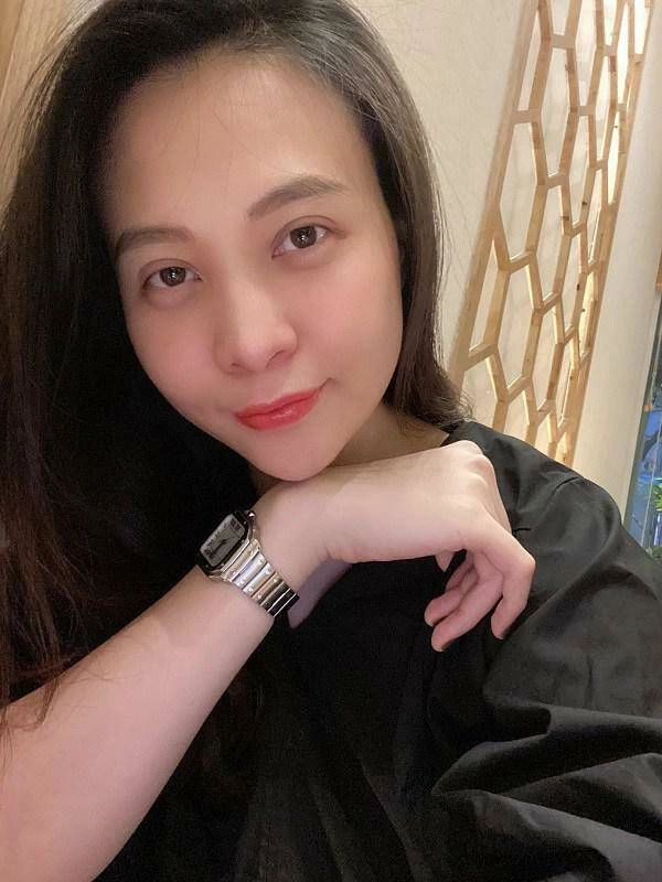Đàm thu trang đau đớn tắc tia sữa nửa đêm dùng tay bóp ngực vắt sữa trong nhà triệu đô - 2