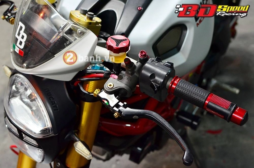 Ducati monster 796 con quái vật gác đồ hiệu đầy hầm hố đến ấn tượng - 4