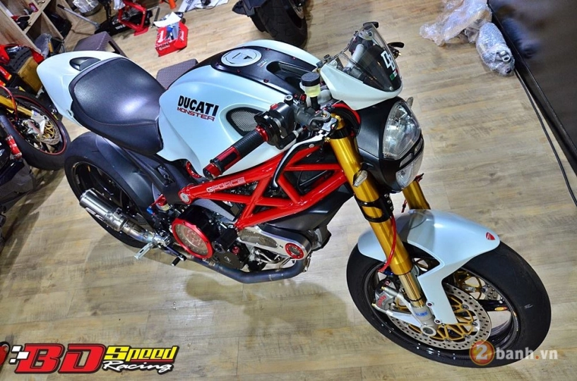 Ducati monster 796 lột xác cực kì ngoạn mục đến ấn tượng - 3