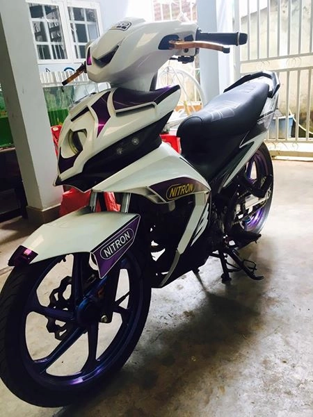 Exciter 135cc mang vẻ đẹp bmw - 1