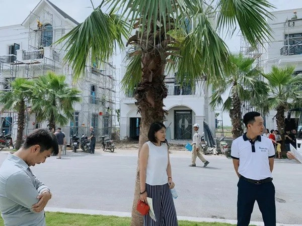 Hậu chia tay mạc hồng quân giờ tậu nhà 10 tỷ ly kute và con trai ở nơi thế này - 11