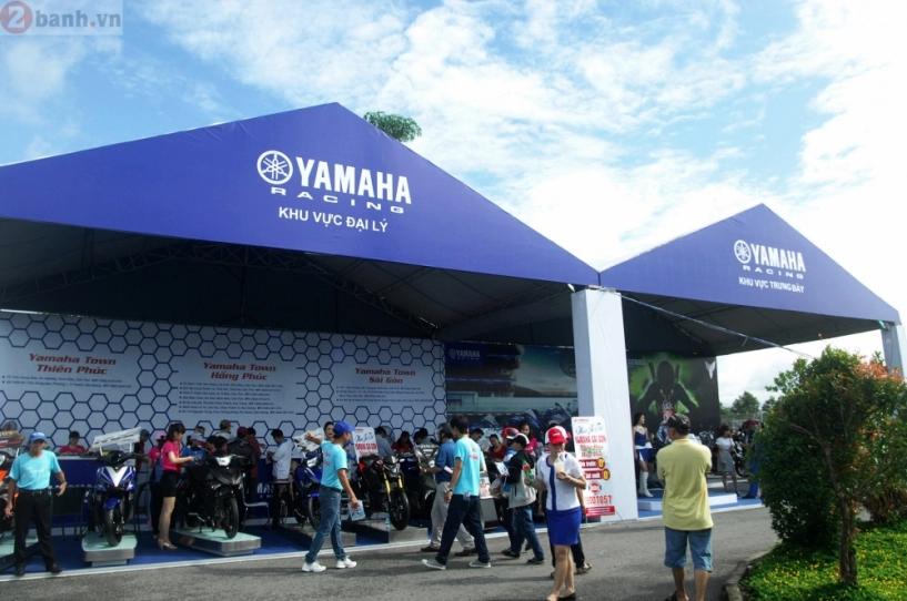 Khán giả cần thơ thích thú với giải đua xe yamaha gp 2017 - 19