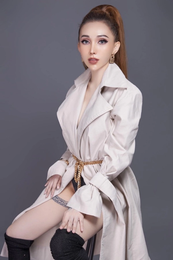 Lột xác sau thẩm mỹ 9x được bạn trai cũ ngỏ ý muốn quay lại - 4