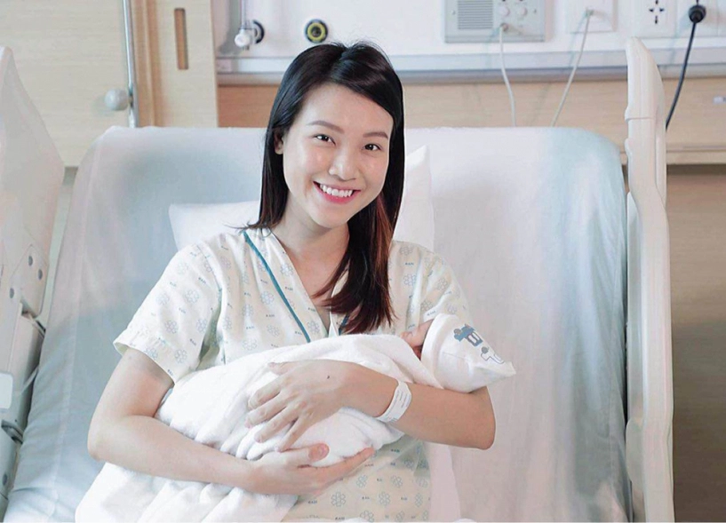 Một thời gian dài không đăng ảnh chồng tây hoàng oanh giờ bán sữa nuôi con - 2