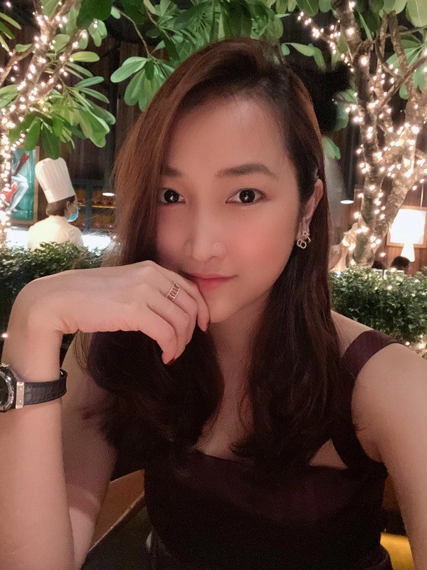Nhan sắc ngày một mặn mà của bà xã lam trường chẳng trang điểm cầu kỳ vẫn đẹp hút hồn - 3