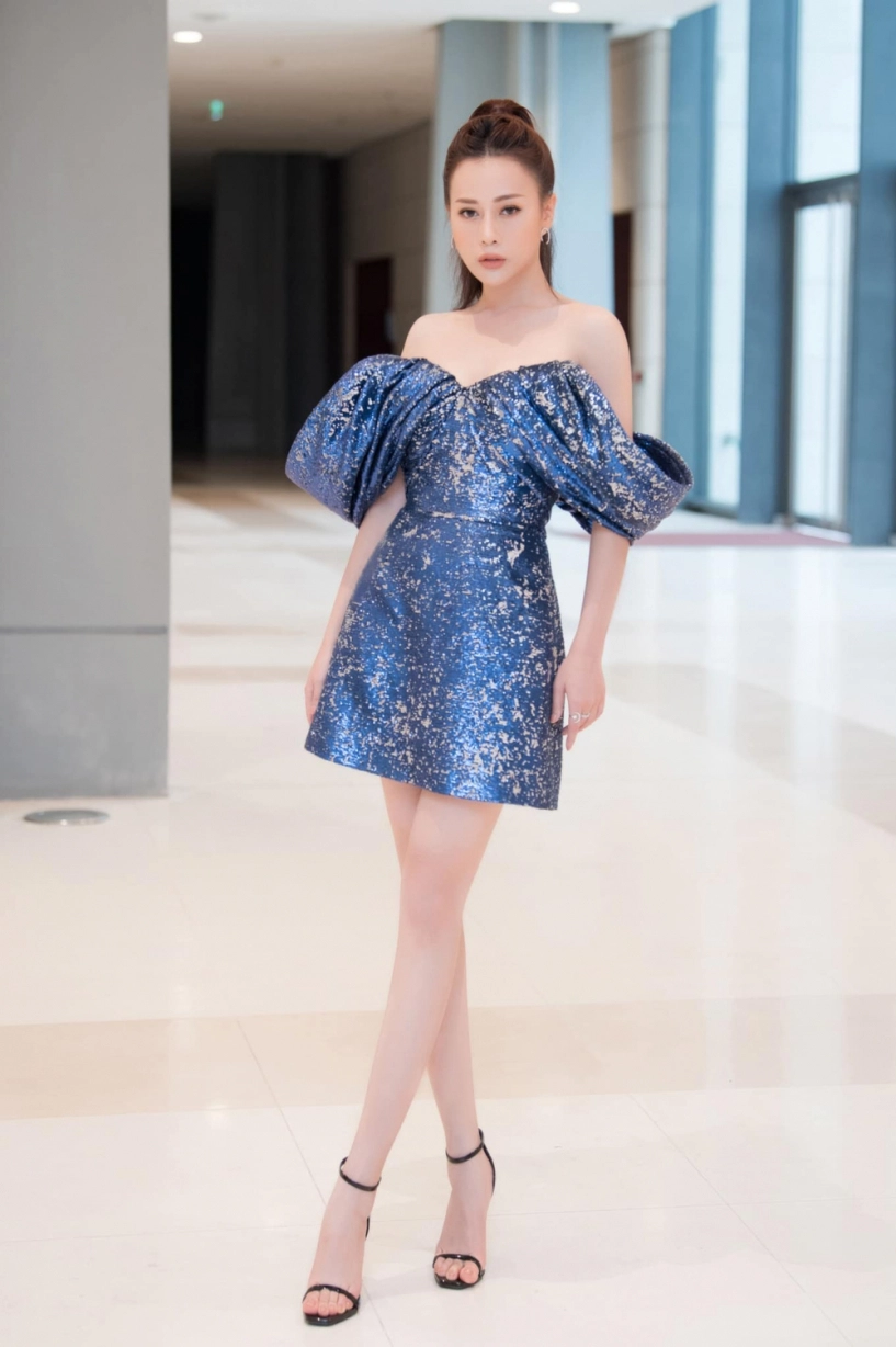Phương oanh diện đầm body khoe vóc dáng nuột nà vượt xa thời kì đóng quỳnh búp bê - 9