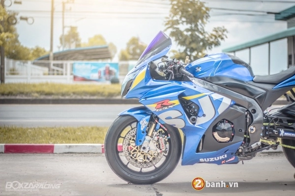 Suzuki gsx-r1000 chú cá heo xanh sành điệu bên đồ hiệu - 4