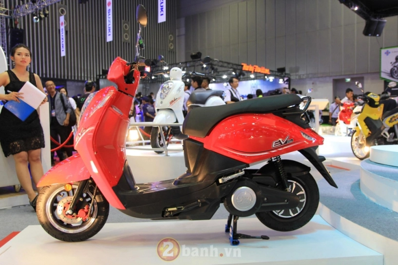 Toàn cảnh gian hàng sym ở vietnam motorcycle show 2017 - 18