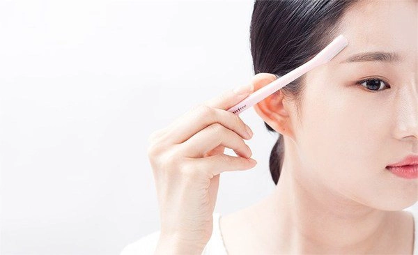 Tưởng đùa mà thật đến mỹ nhân việt cũng có ngày tụt hạng nhan sắc chỉ vì cặp mày ngài - 9