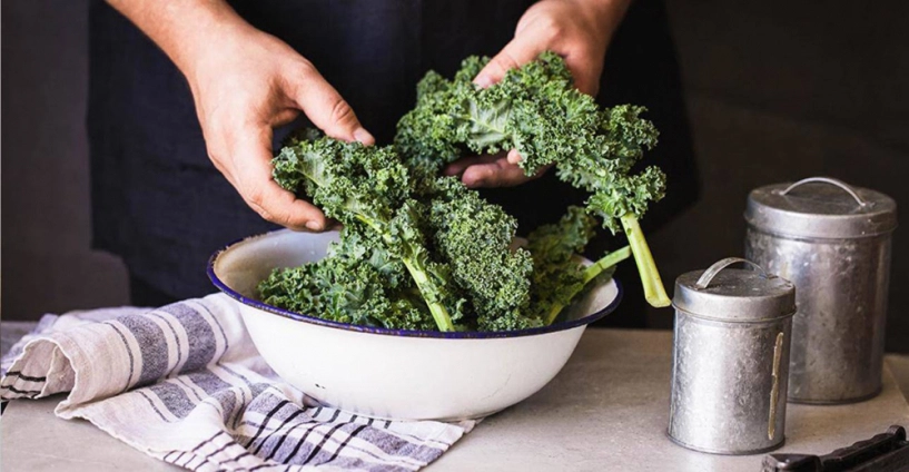 Vào bếp tự chuẩn bị đồ ăn vặt healthy vượt thử thách công sở càng ăn dáng càng đẹp - 1