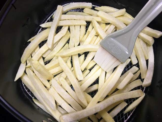 Vào bếp tự chuẩn bị đồ ăn vặt healthy vượt thử thách công sở càng ăn dáng càng đẹp - 10