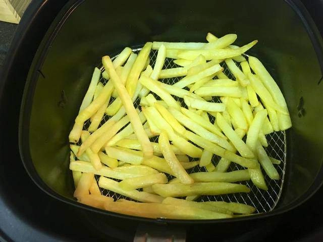 Vào bếp tự chuẩn bị đồ ăn vặt healthy vượt thử thách công sở càng ăn dáng càng đẹp - 11