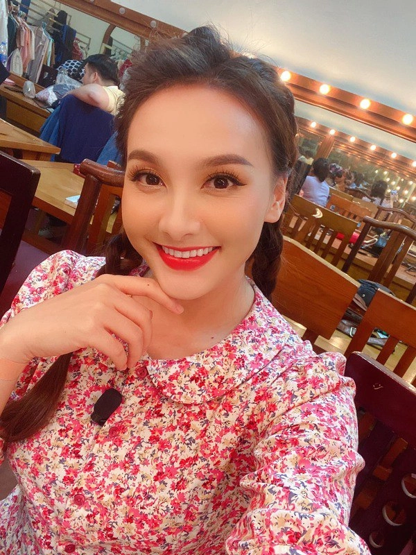 Xinh đẹp đến mấy bảo thanh vẫn phải đối diện với dấu hiệu tuổi tác trên gương mặt - 2