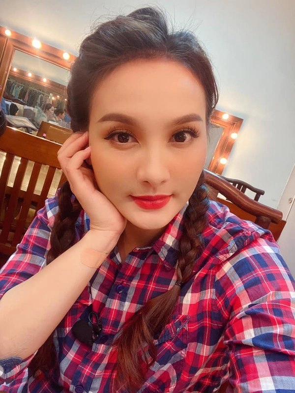 Xinh đẹp đến mấy bảo thanh vẫn phải đối diện với dấu hiệu tuổi tác trên gương mặt - 3