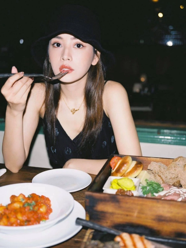Xinh đẹp quyến rũ như chi pu vẫn phải phẫu thuật điểm này để trở nên hoàn hảo - 18