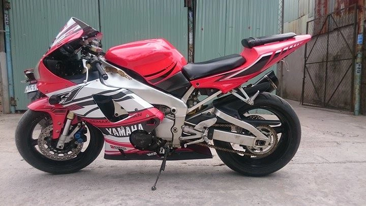 Yamaha r1 phân khối lớn - 2