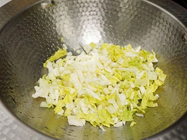 2 cách nấu cháo bào ngư cho bé đơn giản thơm ngon dễ ăn - 7