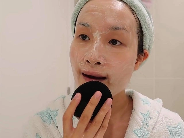Áp dụng cách dưỡng nhan sang chảnh của mỹ nhân việt theo kiểu bình dân da nhẵn thín mịn màng - 5