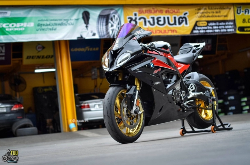 Bmw s1000rr bản độ nhẹ nhàng nhưng đầy bạo lực và đẳng cấp - 8