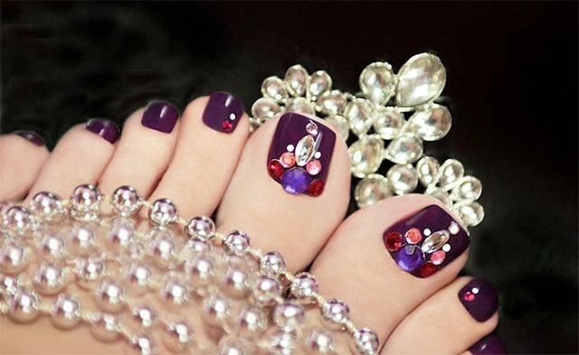 Các mẫu vẽ móng chân đẹp dễ thương đơn giản khiến nàng mê mẩn - 9