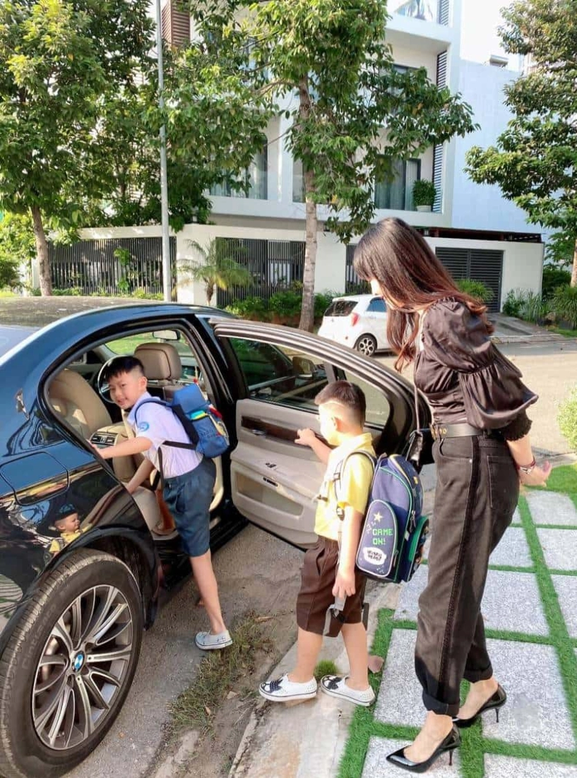 Cậu bé tiểu học gây choáng khi quyên góp được 102 triệu cứu trợ miền trung thân thế không vừa - 8