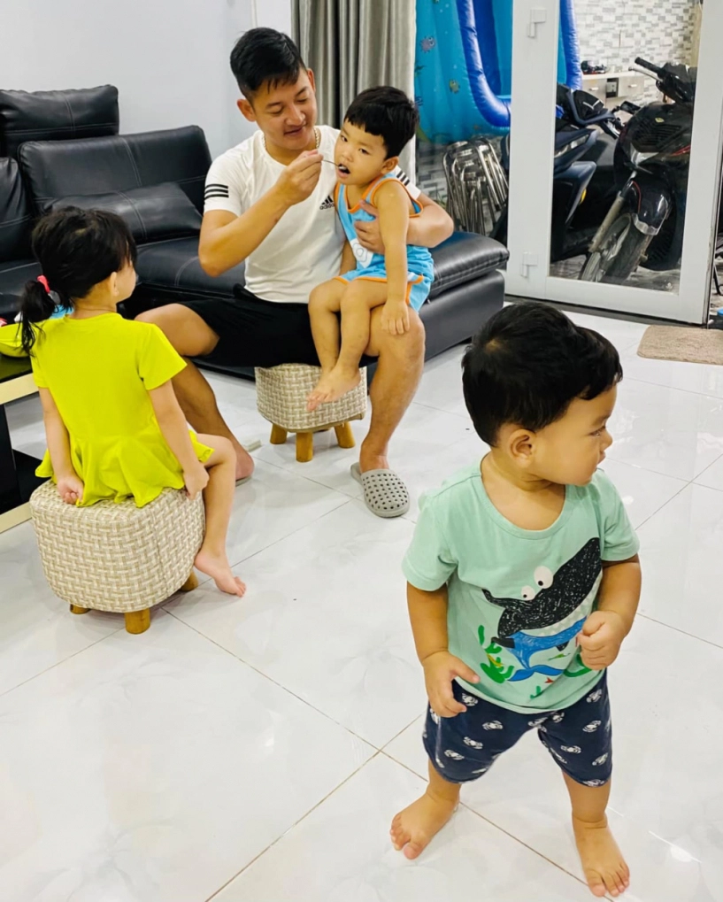 Chuẩn mẹ 3 con giàu có hải băng rim tôm cho con bằng thứ gia vị đắt nhất thế giới - 8