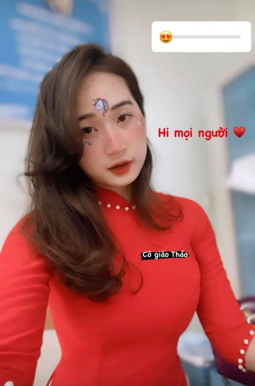 Cô giáo hot nhất ngày khai giảng vì xinh như hot girl hoá ra là mẹ đơn thân 5 năm - 1