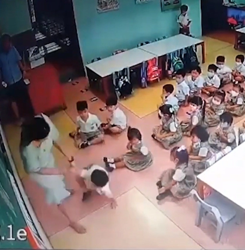 Cô giáo xinh đẹp bỗng nhiên bị nữ phụ huỵnh đến trường đánh biết lý do dân tình tranh cãi - 2