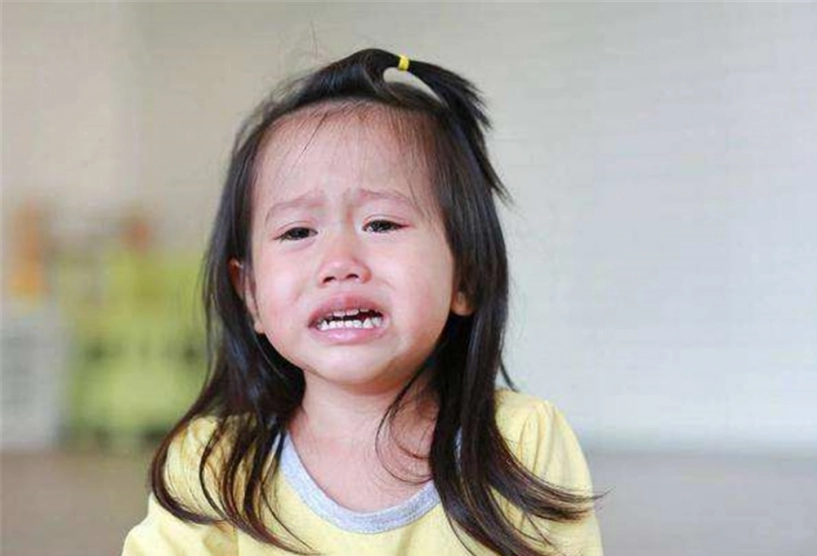 con chơi thêm 2 phút 2 bà mẹ ứng xử mang lại hai cuộc đời khác biệt cho đứa trẻ - 1