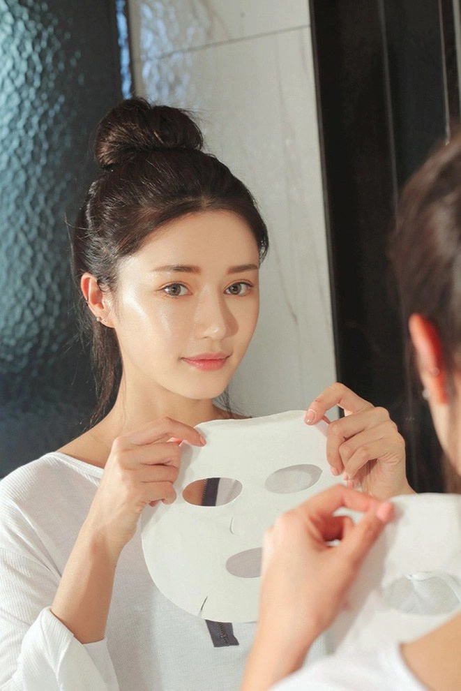 Đắp mask mỗi ngày chưa đủ phạm băng băng bưng luôn ra phố bắt chước theo lợi ít hại nhiều - 7