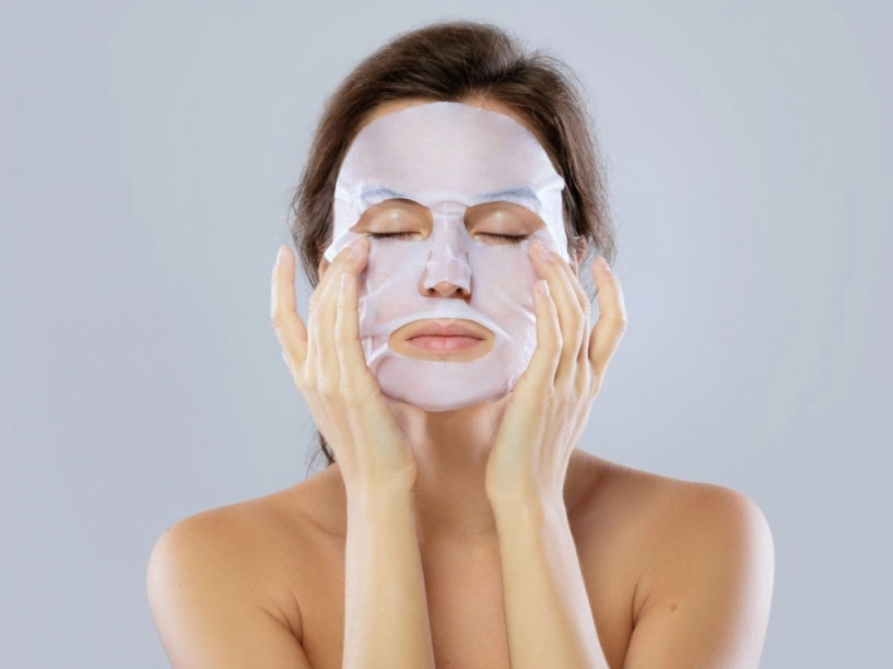 Đắp mask mỗi ngày chưa đủ phạm băng băng bưng luôn ra phố bắt chước theo lợi ít hại nhiều - 8