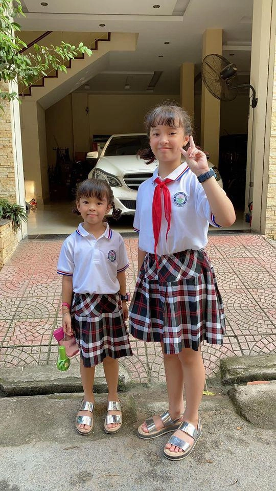 Đưa con đi khai giảng dân tình để ý nhiều sao việt đại gia cho con học trường bình dân - 4