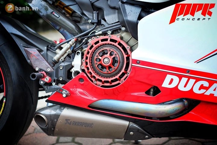 Ducati 1199s hấp dẫn hơn với sự nâng cấp đầy xa xỉ - 11