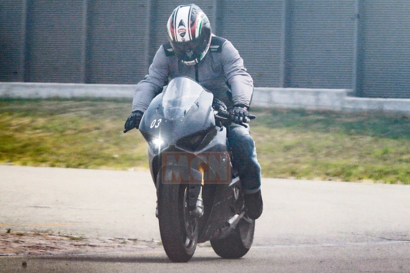 Ducati v4 superbike lộ diện trước ngày ra mắt - 3