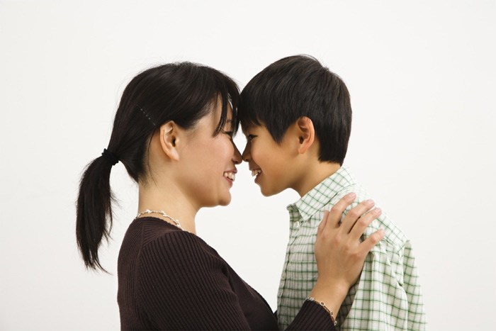 Hớ hênh nơi cộng cộng cô gái trẻ bị sốc khi nam sinh tiểu học làm chuyện này với mình - 4