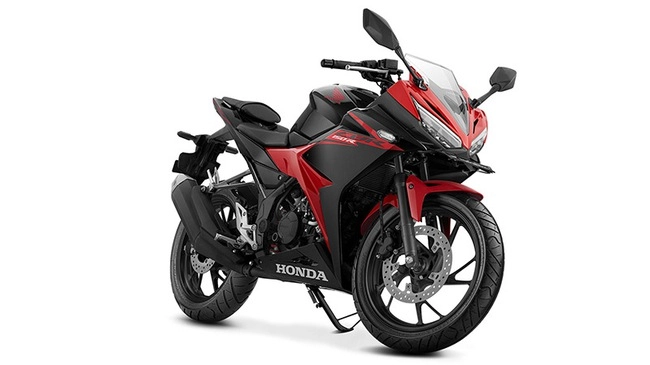 Honda cbr150r thống lĩnh phân khúc 150 so với đồng hương yamaha r15 và suzuki gsx-r150 - 2