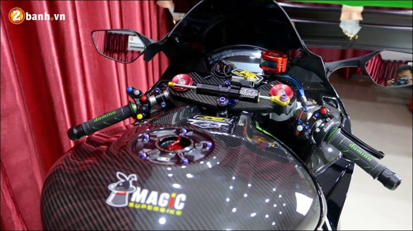 Kawasaki ninja zx-10r độ hiệu năng cùng loạt đồ chơi hàng hiệu - 7