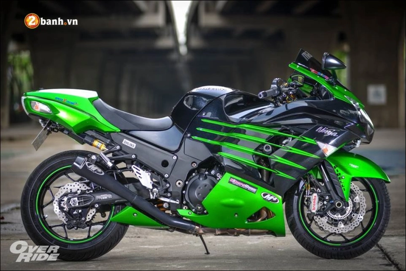 Kawasaki ninja zx-14r vẻ đẹp từ đối thủ trực tiếp thần gió hayabusa - 2