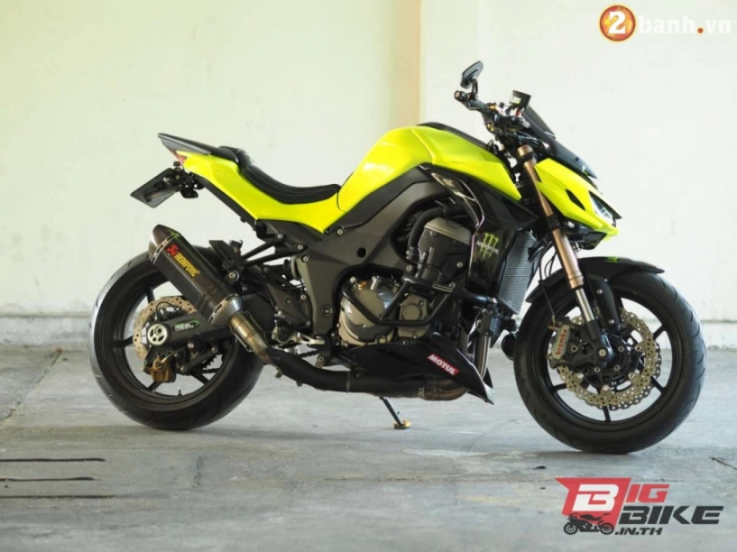 Kawasaki z1000 độ cực chất và đầy nổi bật trong bộ cánh vàng neon - 12