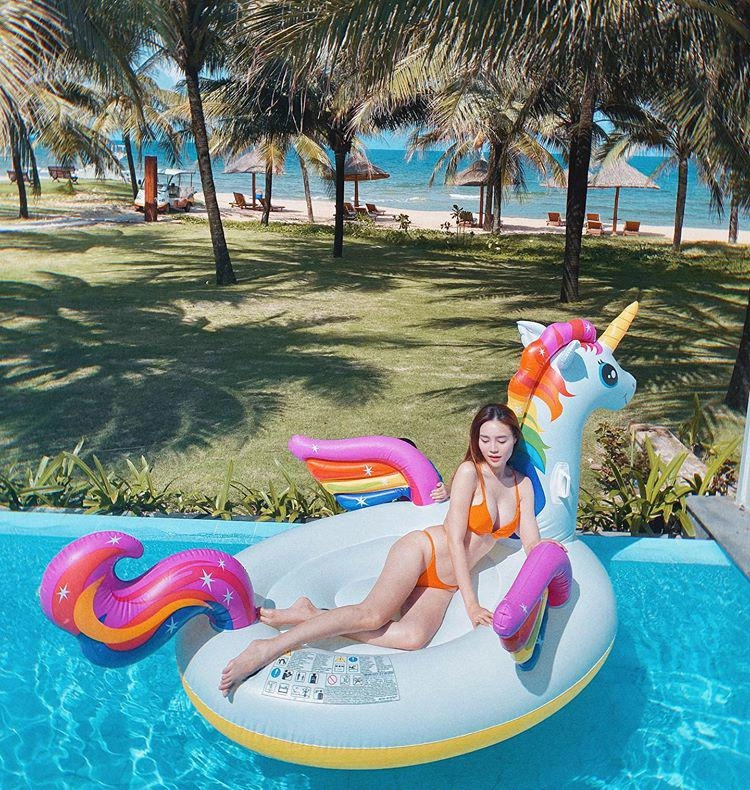 Khoe body mướt mát lan ngọc bị dân tình hỏi thẳng chị có đặt túi ngực không - 4