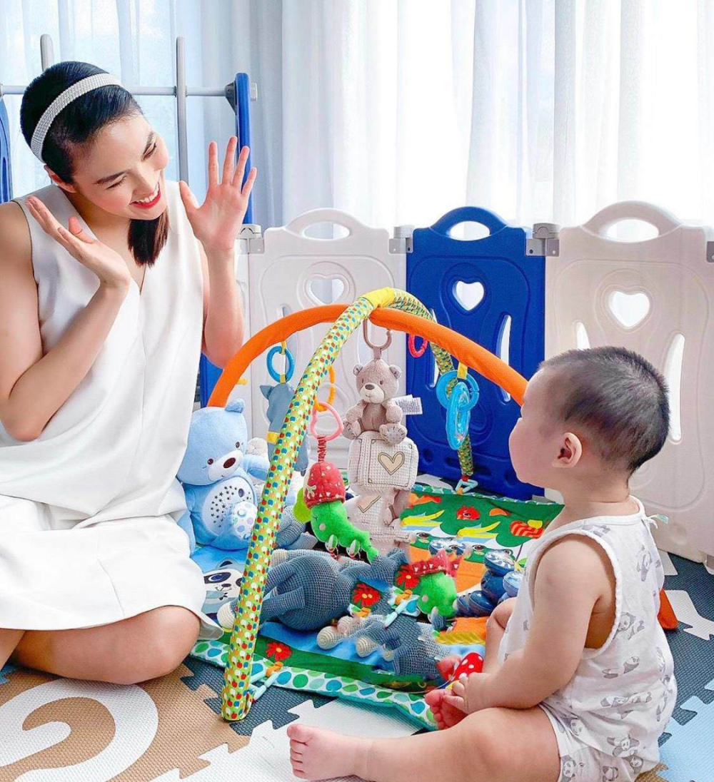 Lan khuê miệt mài bí hiểm giấu mặt con nào ngờ chồng đại gia đã công khai 3 4 lần - 1