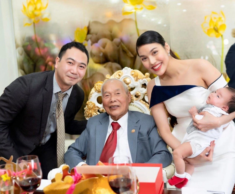 Lan khuê miệt mài bí hiểm giấu mặt con nào ngờ chồng đại gia đã công khai 3 4 lần - 7