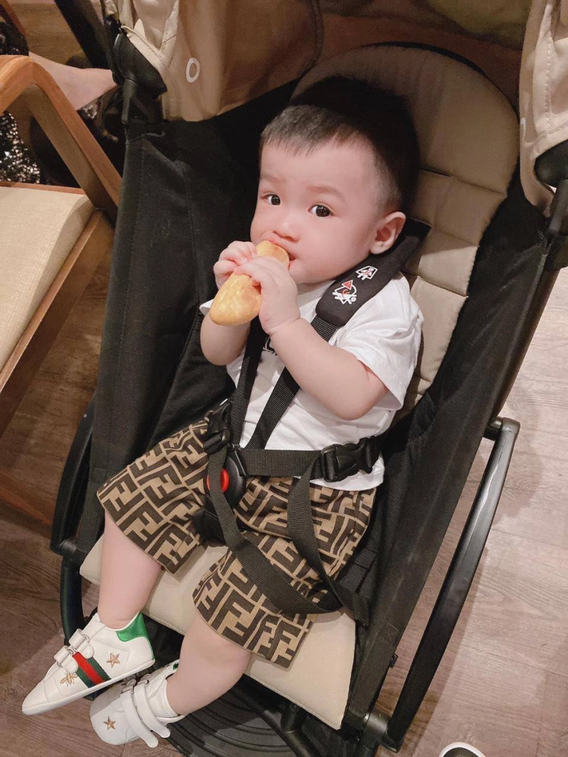 Lấy con trai chủ tịch tập đoạn điện tử hotgirl sài thành trúng số vì chồng quá khéo chăm con - 4